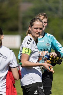 Bild 34 - wBJ SV Henstedt Ulzburg - FSG Oldendorf Itzehoe : Ergebnis: 6:3